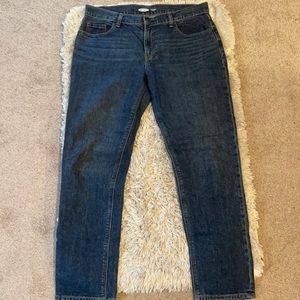 Old Navy size 4 boyfriend jeans mid rise